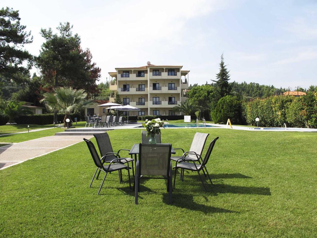 Hotel Azur Kriopigi Exterior foto